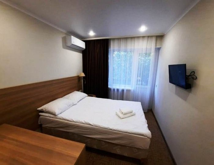 Стандарт с видом на парк (к.3) - Парк-отель «Небуг»