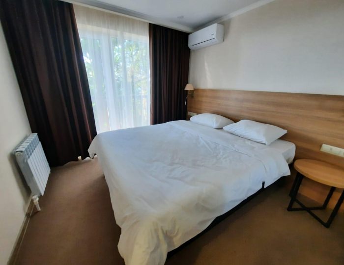 Люкс с видом на парк (к.3) - Парк-отель «Небуг»