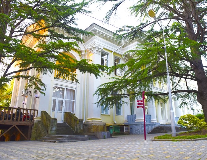 Внешний вид и территория - Парк-отель «Небуг»